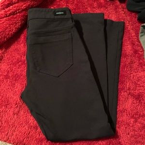 Black skinny pants